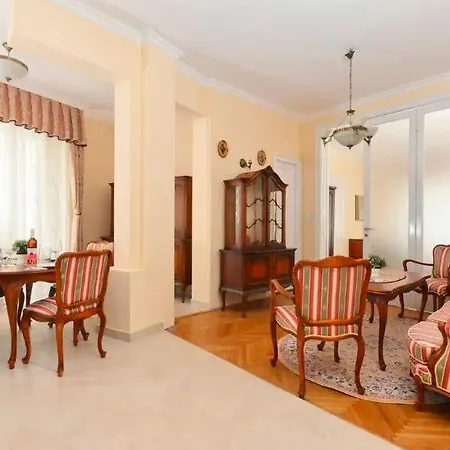 Apartman Neo-baroque Near Basilica Budapest